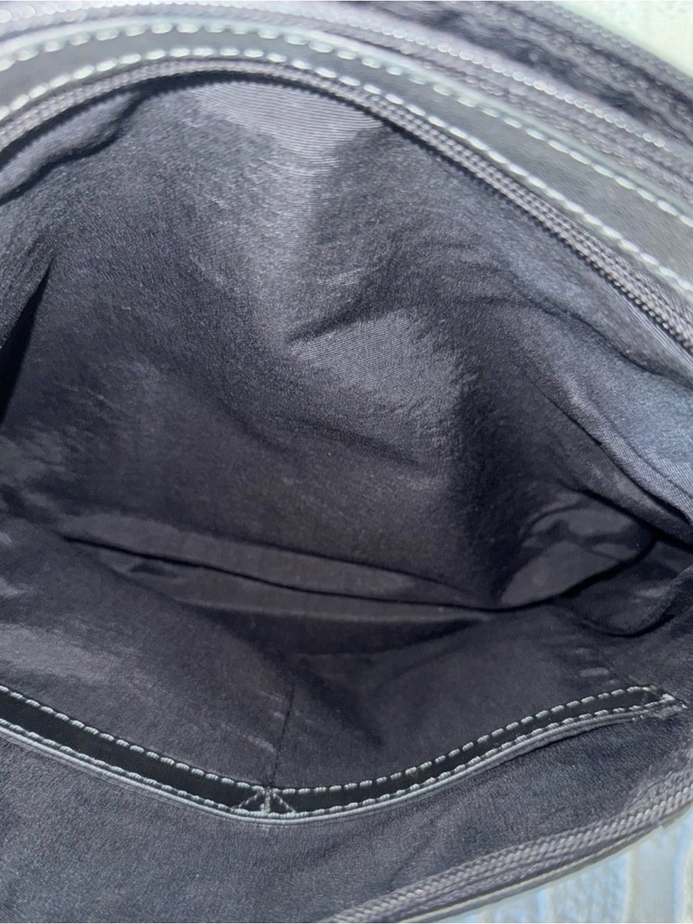 Tignanello EUC dual section leather crossbody - Picture 8 of 9